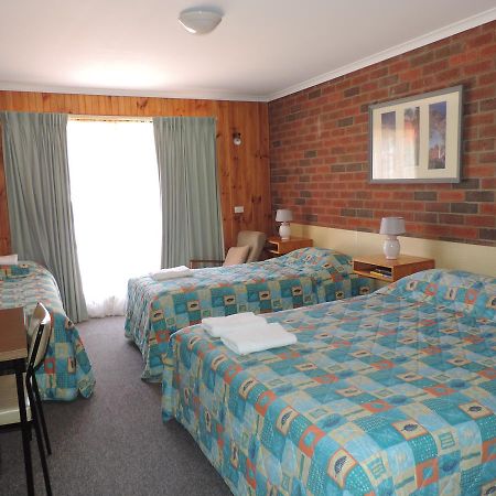 Tooleybuc Country Roads Motor Inn Екстериор снимка