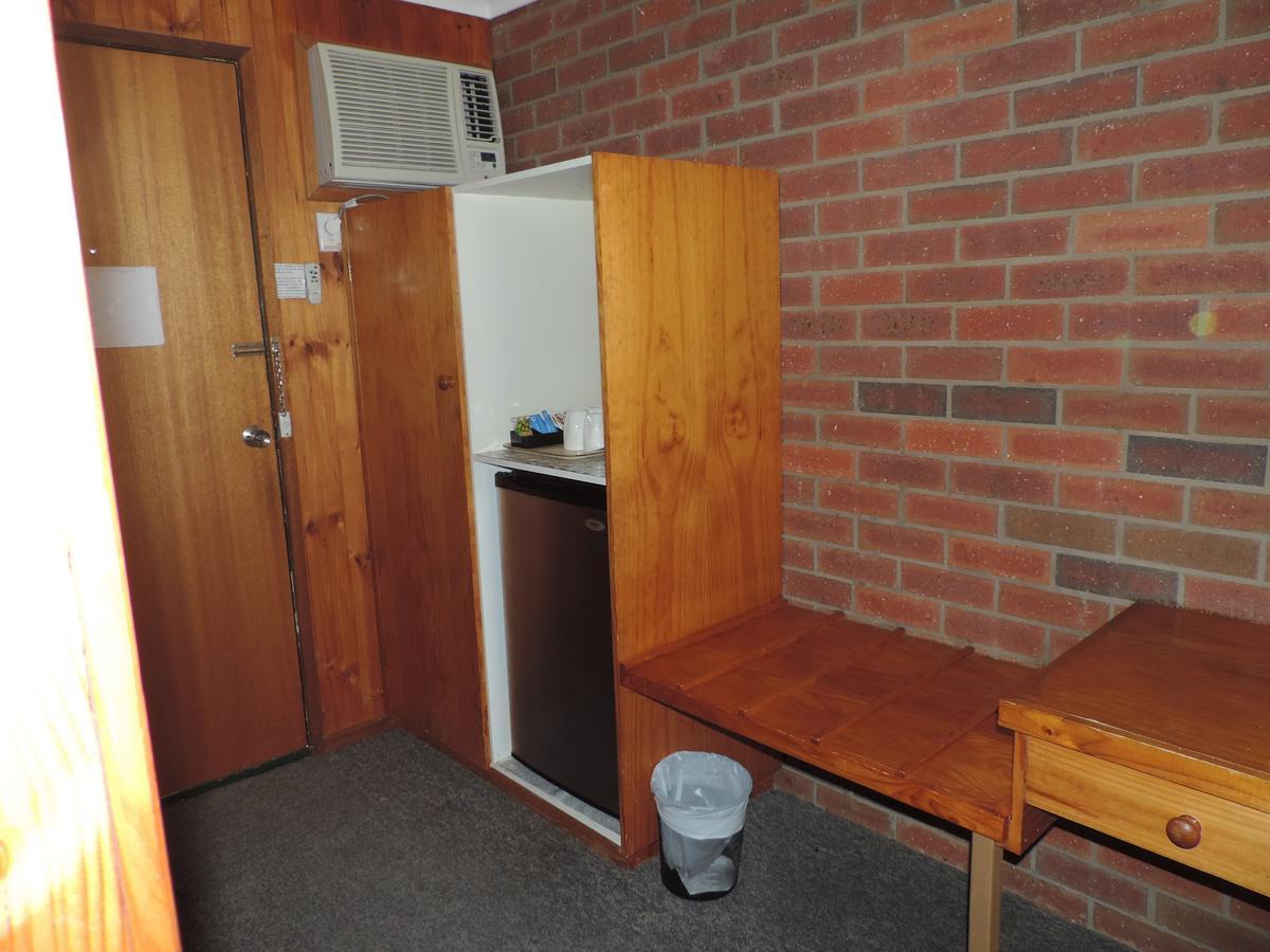 Tooleybuc Country Roads Motor Inn Екстериор снимка