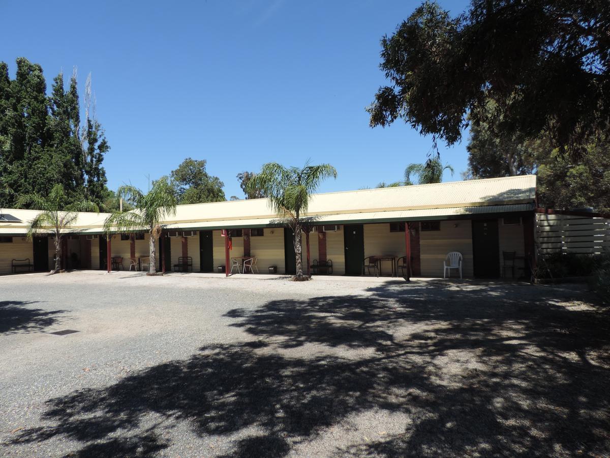 Tooleybuc Country Roads Motor Inn Екстериор снимка