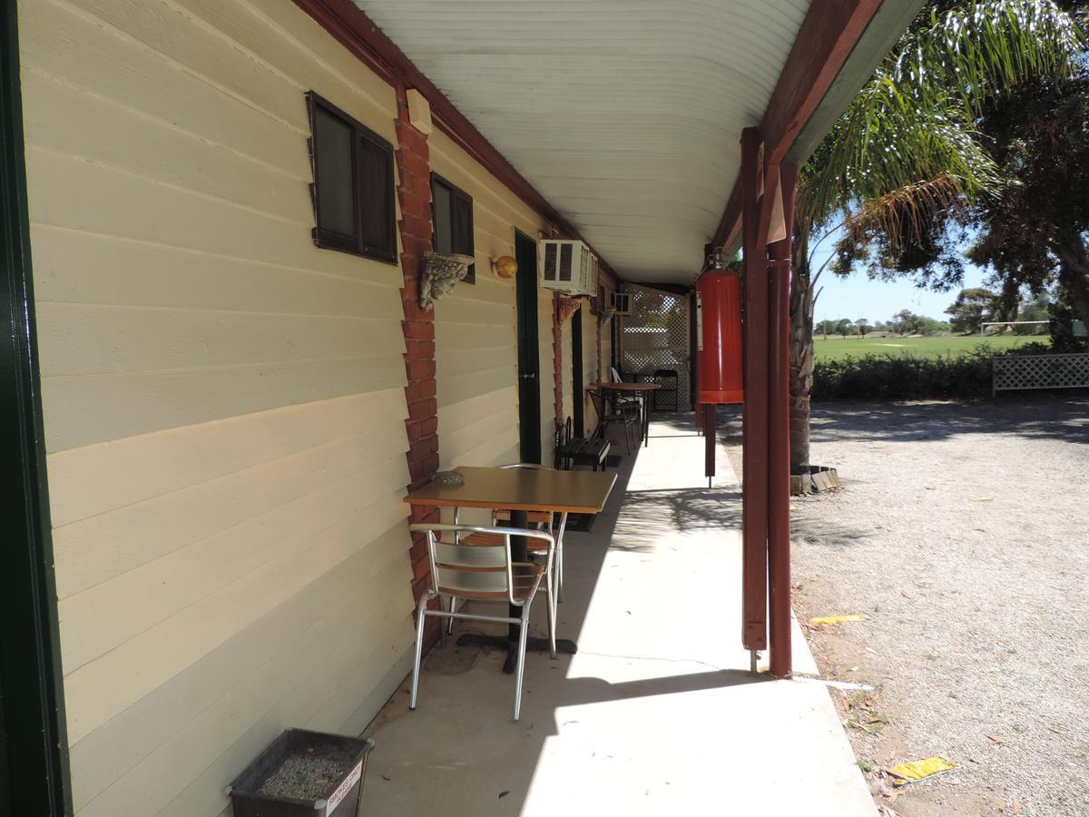 Tooleybuc Country Roads Motor Inn Екстериор снимка